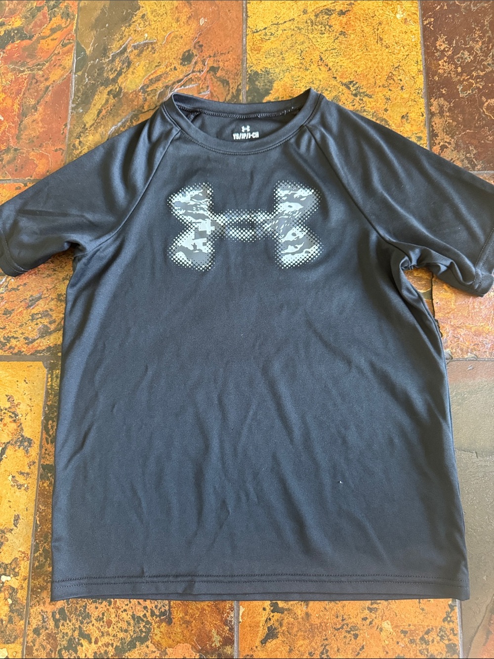 Under Armour Black Boys' Short-Sleeve Performance Tee(1116)